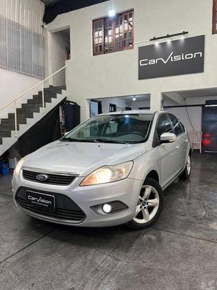 FORD FOCUS 2.0 GLX 16V FLEX 4P AUTOMÁTICO